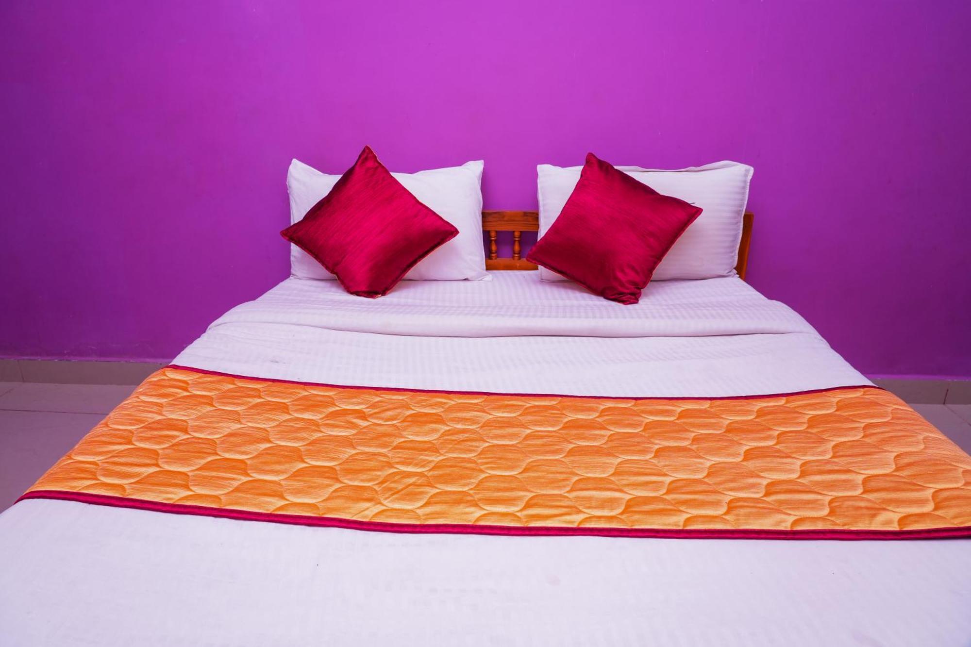Victoria'S River View Resort بونديتْشيري المظهر الخارجي الصورة